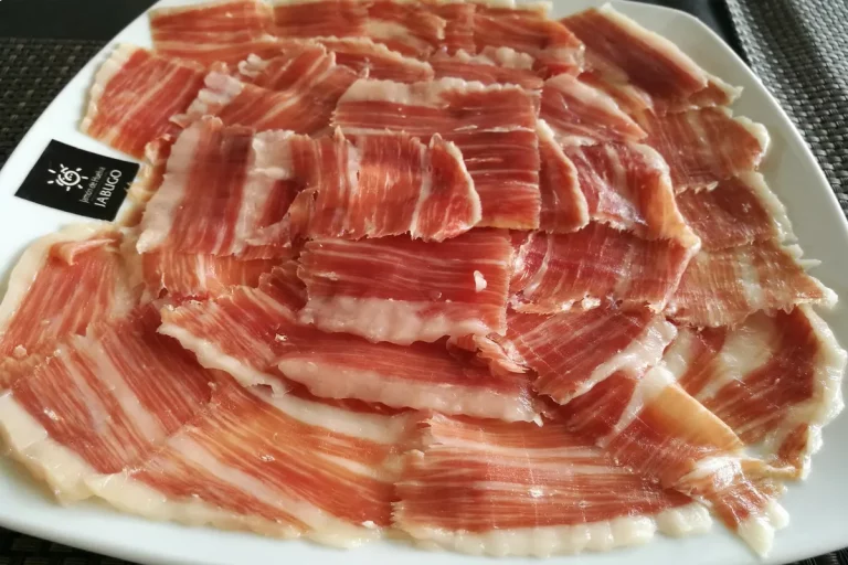 plato jamon 5j cerdo iberico tour cerdo iberico aracena 768x512
